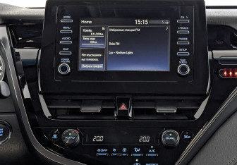 Подержанный автомобиль Toyota Camry Sedan 2022 года (17 фото)