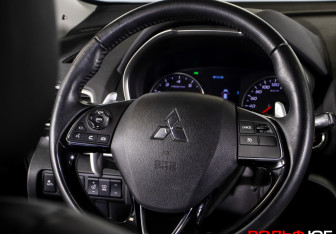 Подержанный автомобиль Mitsubishi Eclipse Cross 2019 года (13 фото)