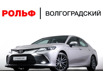 Подержанный автомобиль Toyota Camry Sedan 2022 года (28 фото)