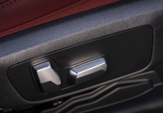 Подержанный автомобиль BMW X4 2022 года (21 фото)