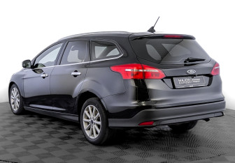 Подержанный автомобиль Ford Focus Wagon 2019 года (7 фото)