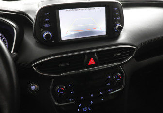Подержанный автомобиль Hyundai Santa Fe 2020 года (13 фото)