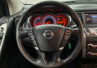 Подержанный автомобиль Nissan Murano Suv 2010 года (12 фото)