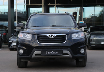 Подержанный автомобиль Hyundai Santa Fe 2011 года (2 фото)