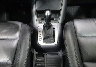 Подержанный автомобиль Volkswagen Tiguan 2011 года (19 фото)