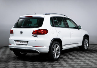 Подержанный автомобиль Volkswagen Tiguan 2015 года (5 фото)