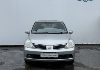 Подержанный автомобиль Nissan Tiida Hatchback 2006 года (2 фото)