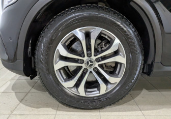 Подержанный автомобиль Mercedes-Benz GLC Coupe 2021 года (12 фото)