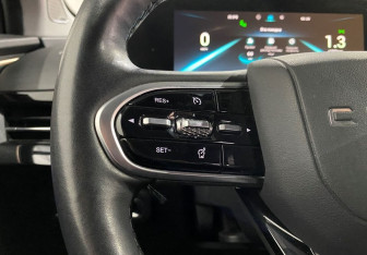 Подержанный автомобиль Omoda C5 2022 года (16 фото)