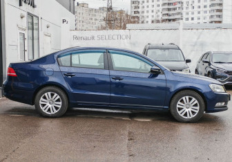 Подержанный автомобиль Volkswagen Passat Sedan 2012 года (4 фото)