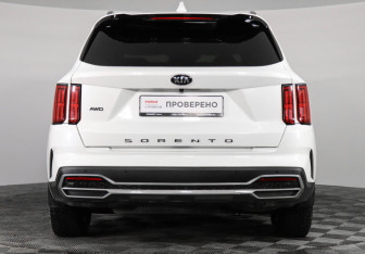 Подержанный автомобиль Kia Sorento 2020 года (6 фото)
