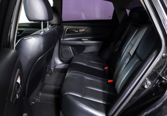 Подержанный автомобиль Nissan Teana 2014 года (10 фото)
