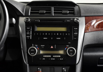 Подержанный автомобиль Toyota Camry Sedan 2012 года (13 фото)