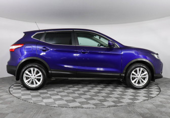 Подержанный автомобиль Nissan Qashqai 2014 года (4 фото)