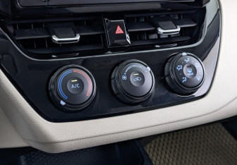 Подержанный автомобиль Toyota Corolla Sedan 2022 года (21 фото)