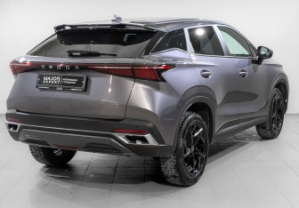 Подержанный автомобиль Omoda C5 2023 года (5 фото)