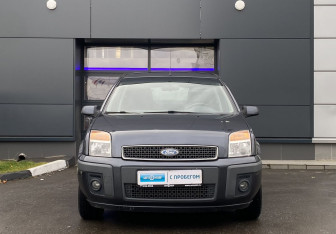 Подержанный автомобиль Ford Fusion 2008 года (2 фото)
