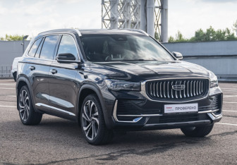 Подержанный автомобиль Geely Monjaro 2023 года (3 фото)