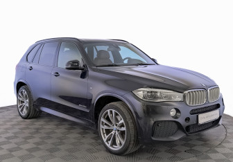Подержанный автомобиль BMW X5 2017 года (3 фото)