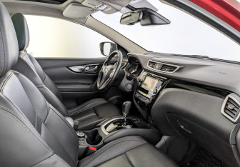 Подержанный автомобиль Nissan Qashqai 2016 года (11 фото)