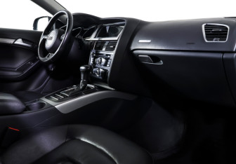 Подержанный автомобиль Audi A5 Coupe 2013 года (10 фото)