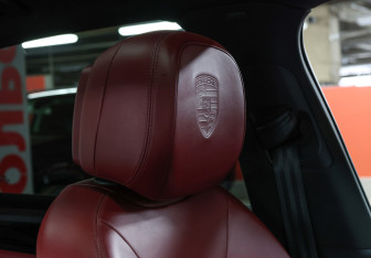 Подержанный автомобиль Porsche Cayenne 2020 года (10 фото)