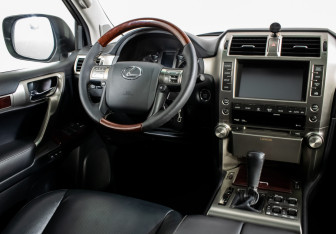 Подержанный автомобиль Lexus GX 2012 года (13 фото)