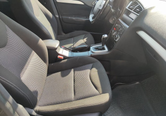 Подержанный автомобиль Citroen C4 Sedan 2015 года (9 фото)