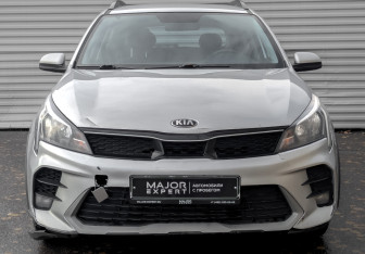Подержанный автомобиль Kia Rio Hatchback 2021 года (2 фото)