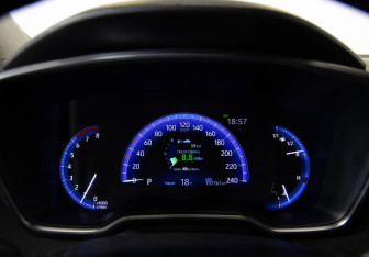 Подержанный автомобиль Toyota Corolla Sedan 2019 года (9 фото)