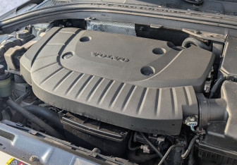 Подержанный автомобиль Volvo XC60 2016 года (9 фото)