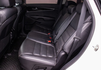 Подержанный автомобиль Kia Sorento 2018 года (11 фото)