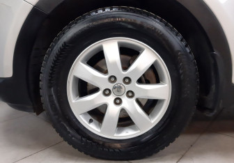 Подержанный автомобиль Hyundai Santa Fe 2013 года (9 фото)