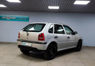 Подержанный автомобиль Volkswagen Pointer 2004 года (5 фото)