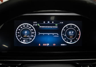 Подержанный автомобиль Omoda C5 2022 года (13 фото)