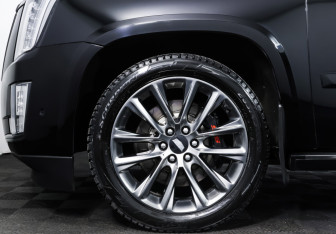 Подержанный автомобиль Cadillac Escalade Suv 2020 года (33 фото)