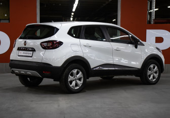Подержанный автомобиль Renault Kaptur 2019 года (5 фото)
