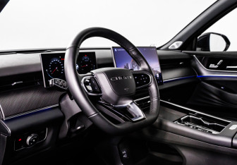 Подержанный автомобиль Chery Tiggo 9 2024 года (13 фото)