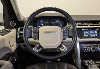 Подержанный автомобиль Land Rover Range Rover 2016 года (22 фото)