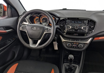 Подержанный автомобиль LADA (ВАЗ) Vesta Wagon 2019 года (25 фото)