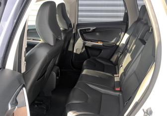 Подержанный автомобиль Volvo XC60 2016 года (12 фото)