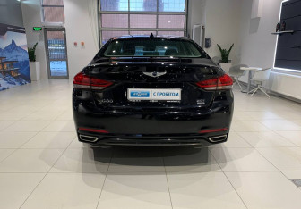 Подержанный автомобиль Genesis G80 2020 года (5 фото)