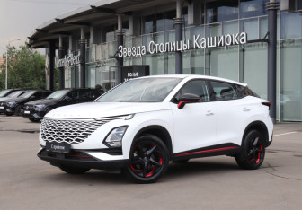 Подержанный автомобиль Omoda C5 2023 года (23 фото)
