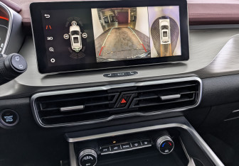 Подержанный автомобиль Geely Coolray 2024 года (26 фото)