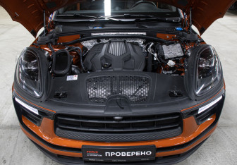 Подержанный автомобиль Porsche Macan 2021 года (9 фото)