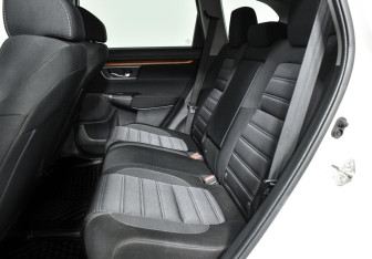 Подержанный автомобиль Honda CR-V 2017 года (12 фото)