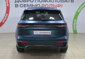Подержанный автомобиль Geely Monjaro 2023 года (6 фото)
