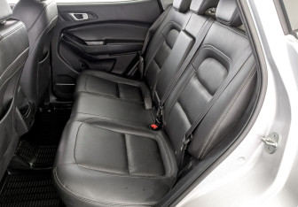 Подержанный автомобиль Chery Tiggo 4 2022 года (12 фото)