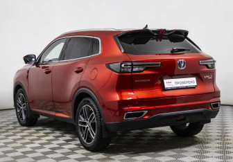 Подержанный автомобиль Changan UNI-S 2024 года (7 фото)