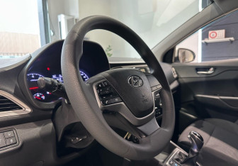 Подержанный автомобиль Hyundai Solaris Sedan 2020 года (12 фото)